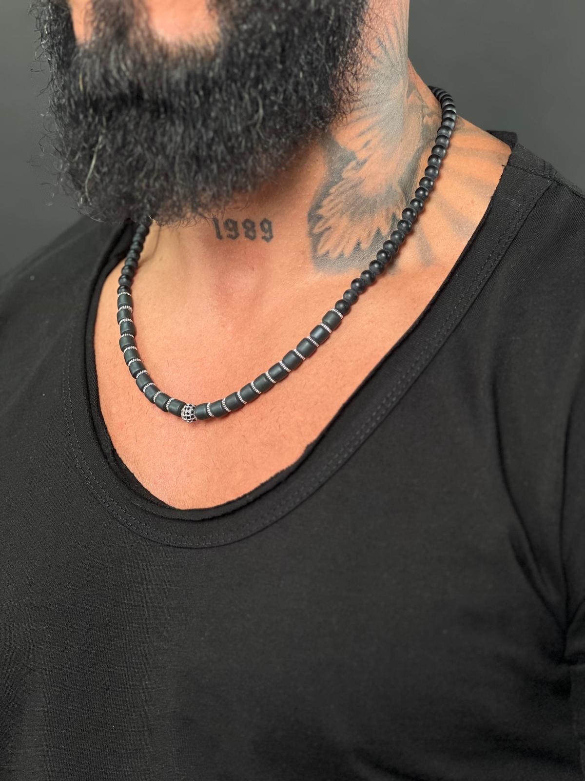 חולצת כותנה חלקה עם צווארון