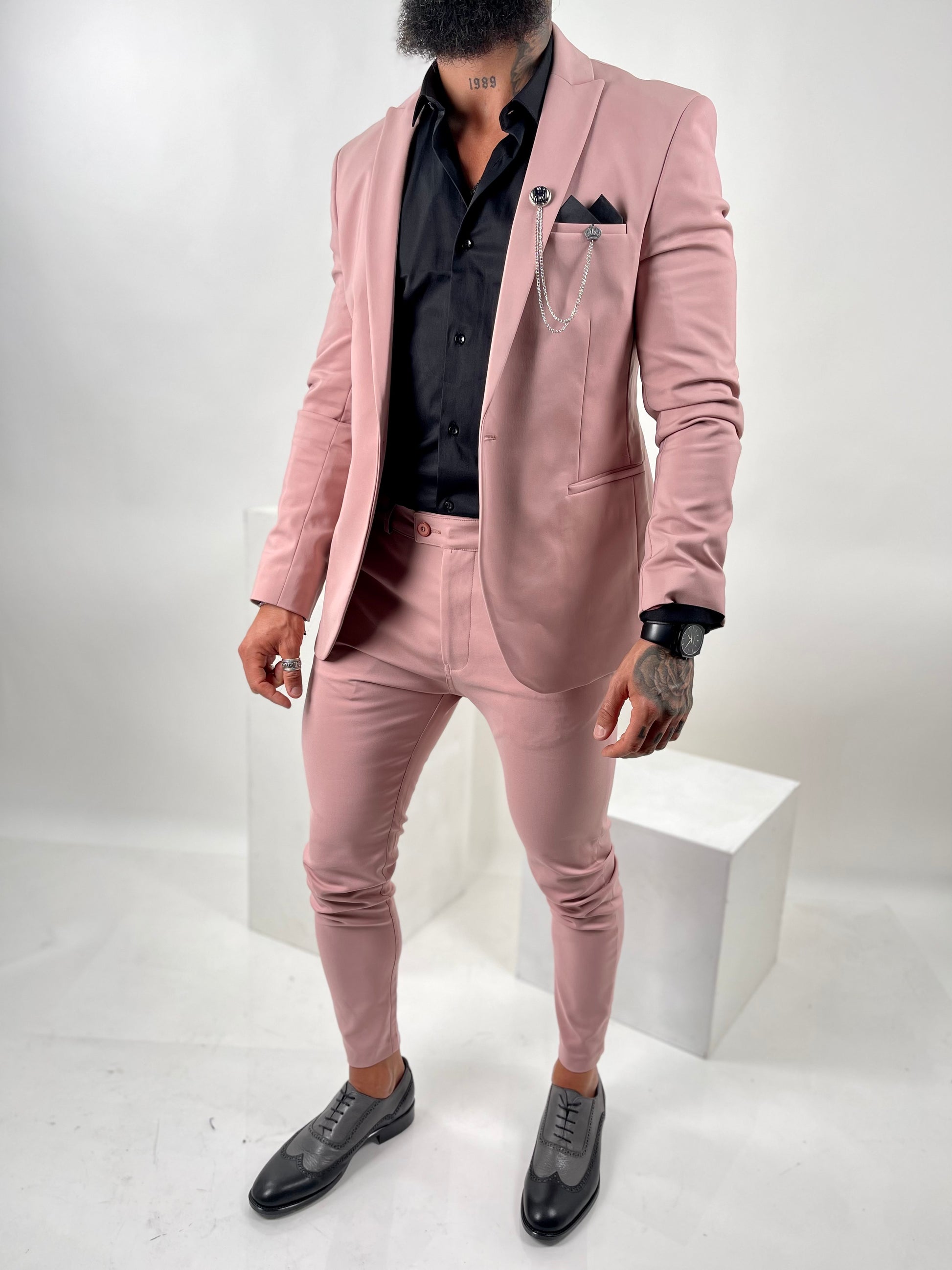 SWAG69 Groom Fit Luxe black suit, side view