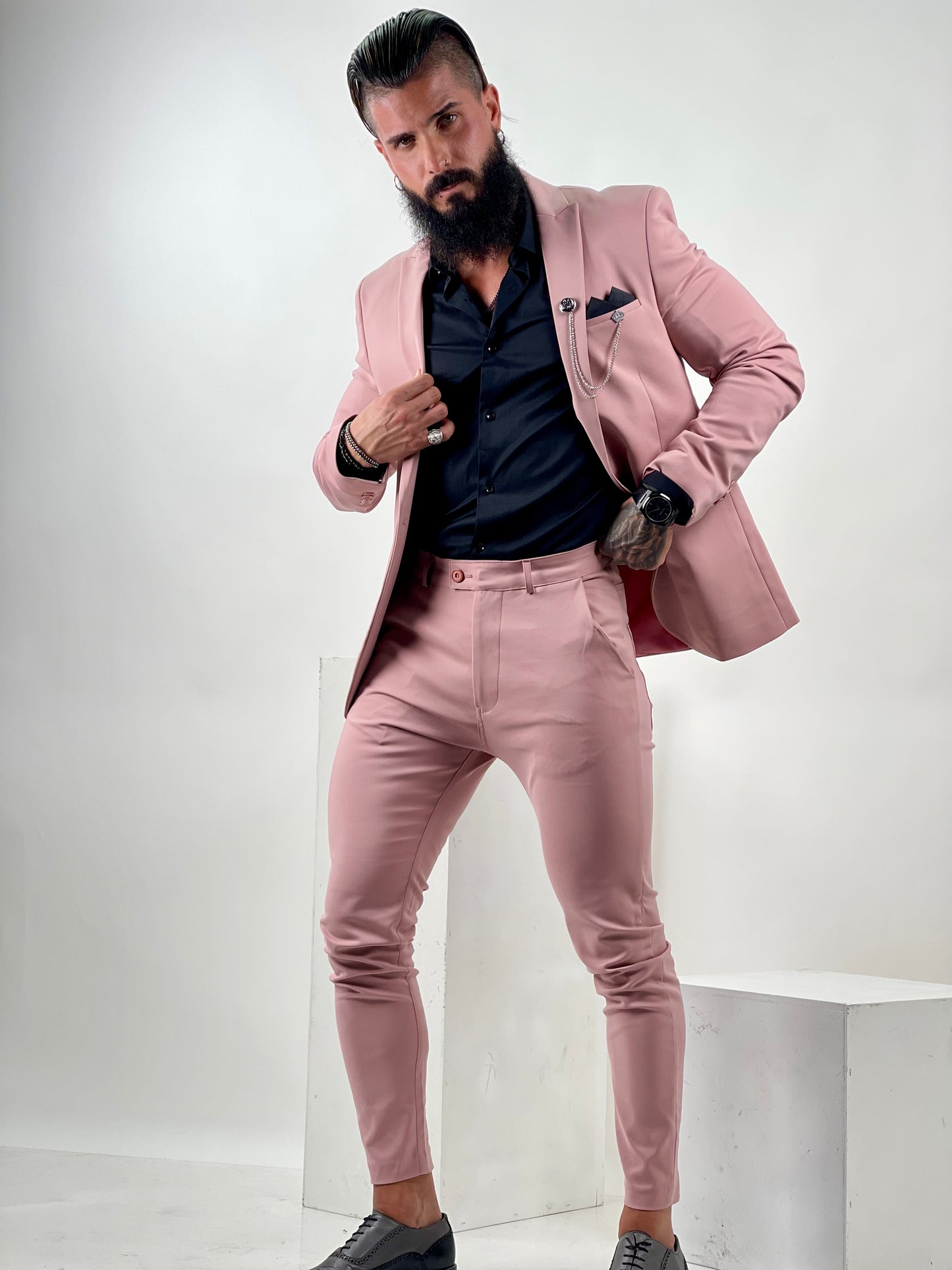 חליפות אלגנטיות- "Groom Fit Luxe"