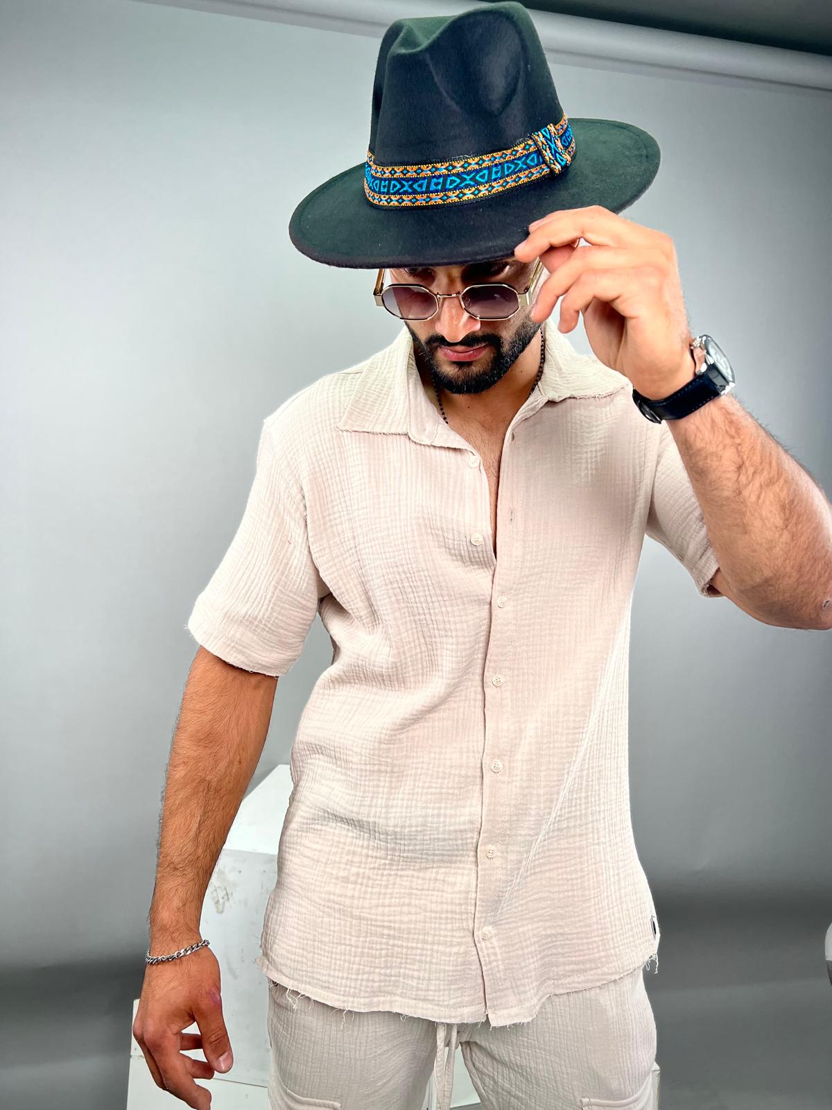 Short button-up shirt for men made of soft linen, Soliton Collection