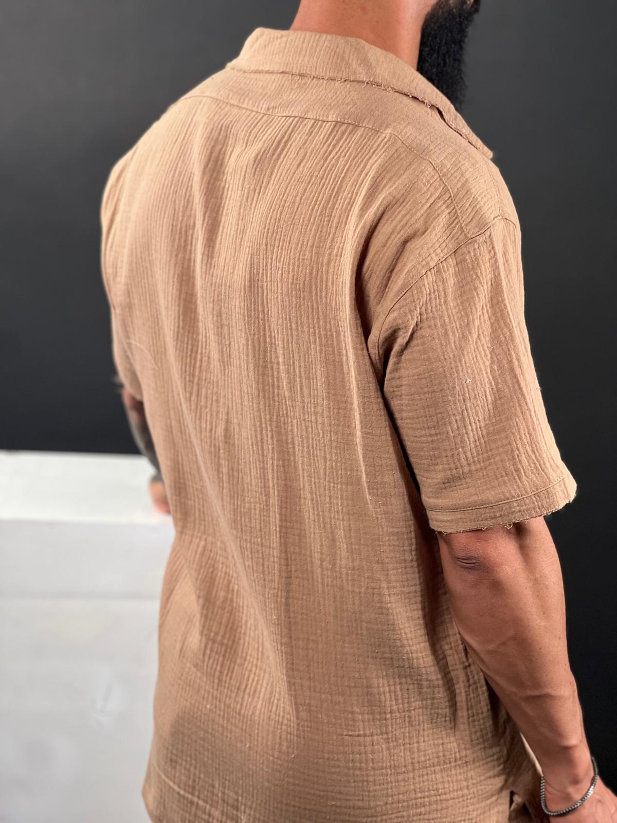 Short button-up shirt for men made of soft linen, Soliton Collection