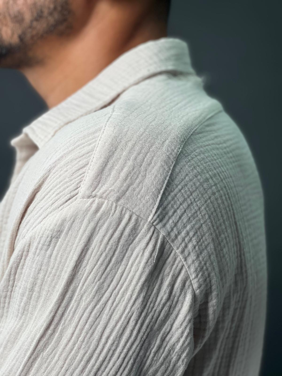 Soft linen button-up shirt with long sleeves, Soliton collection