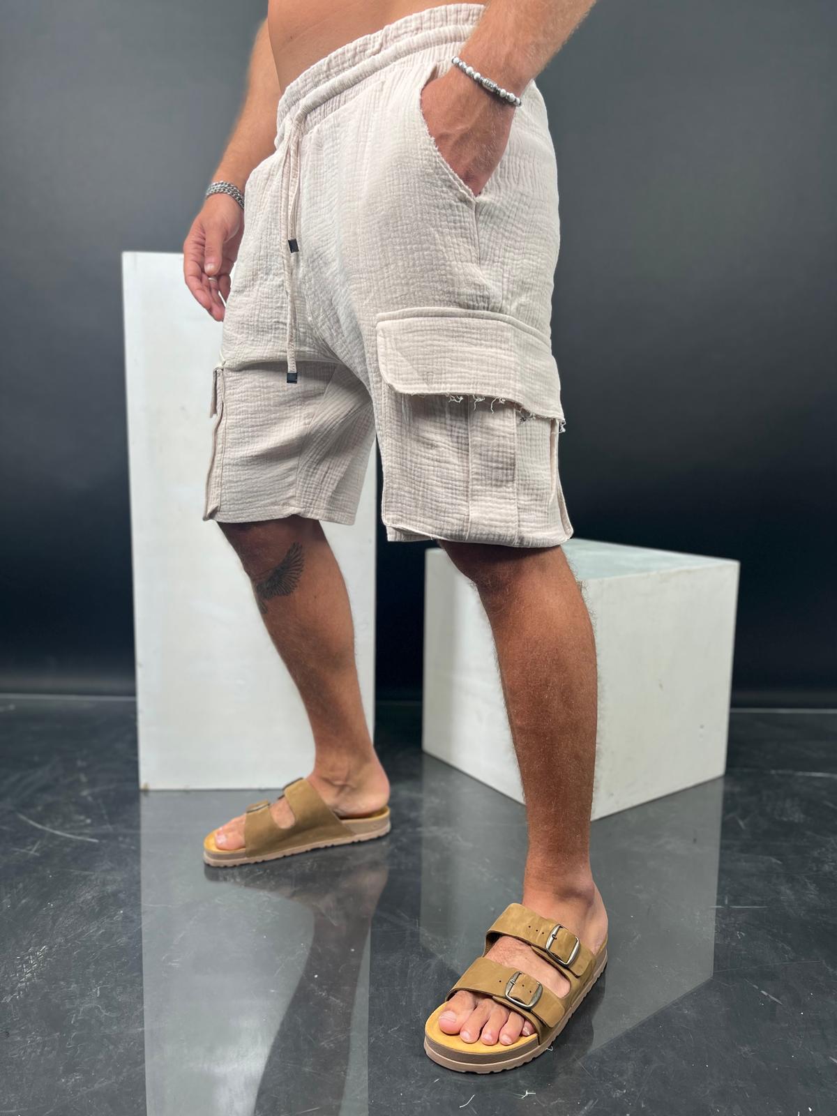 Cargo Short linen for men from the Soliton Collection.