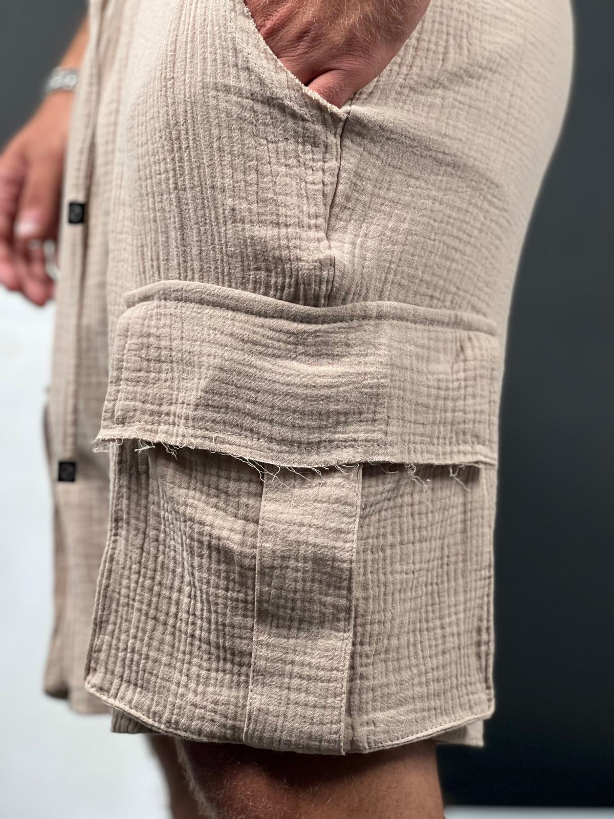 Cargo Short linen for men from the Soliton Collection.