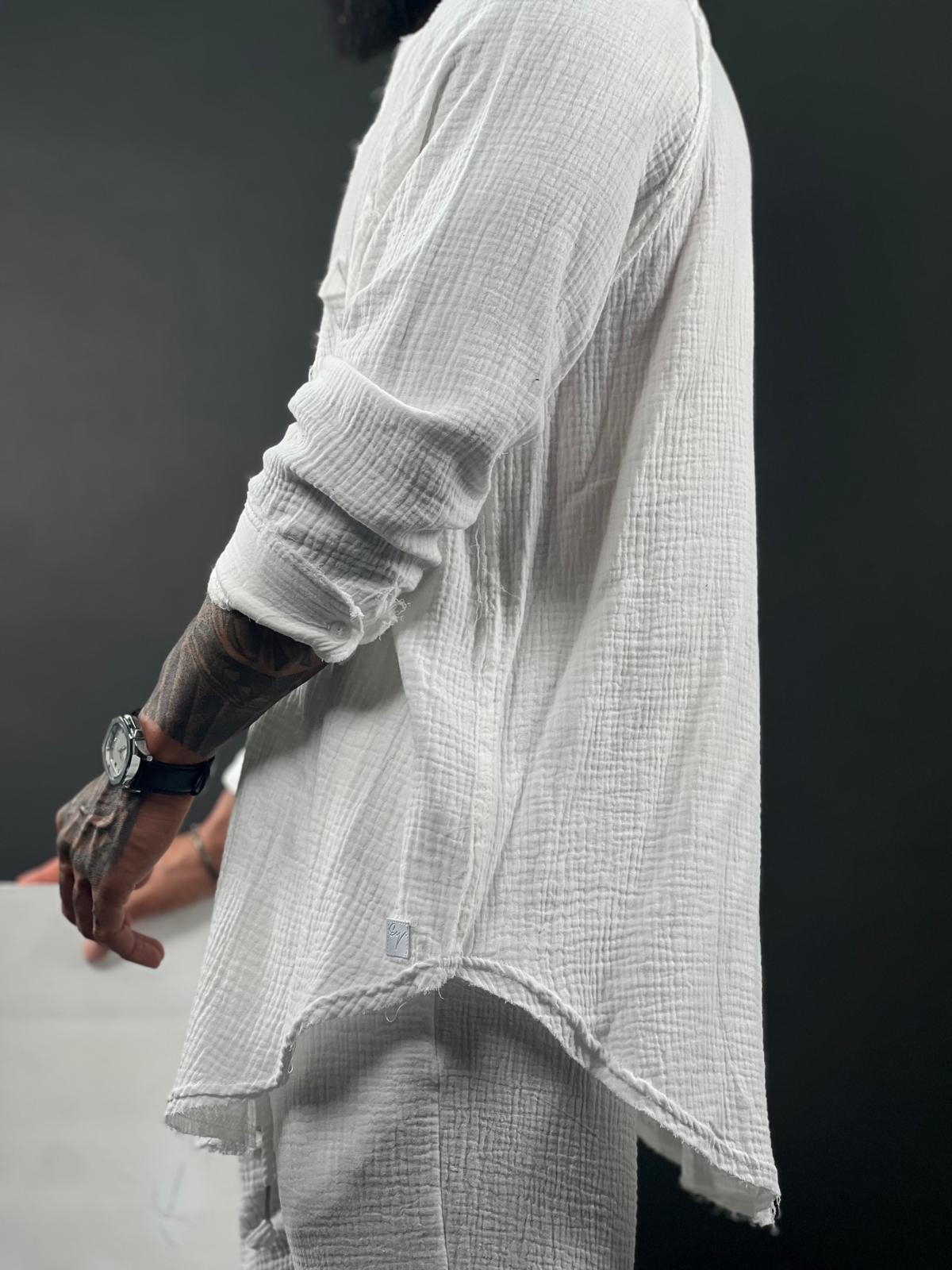 Button-up Shirt with Mandarin Collar in Oversized Style, Made from High-Quality Linen – Part of the Soliton Collection