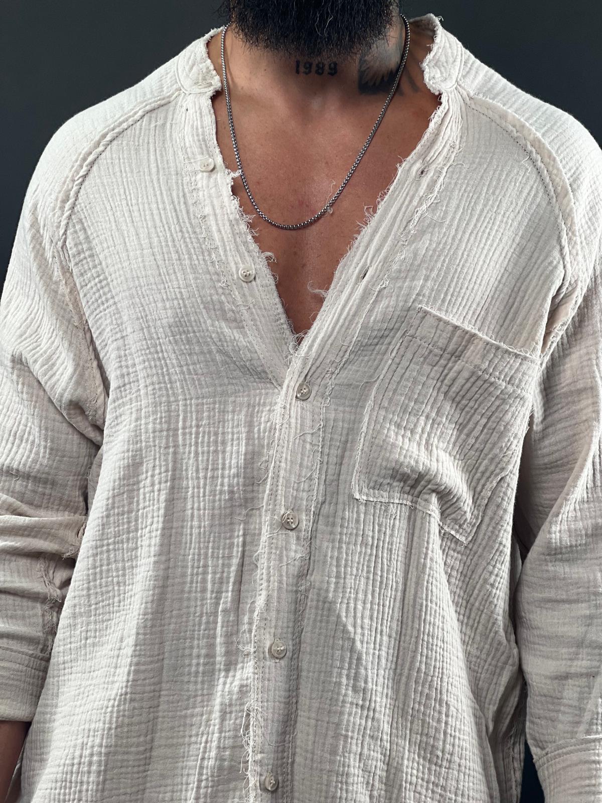 Button-up Shirt with Mandarin Collar in Oversized Style, Made from High-Quality Linen – Part of the Soliton Collection