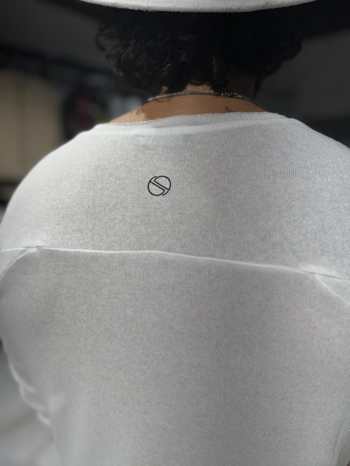 Nina Long-Sleeve Shirt – Ultra-Light & Fashion-Forward