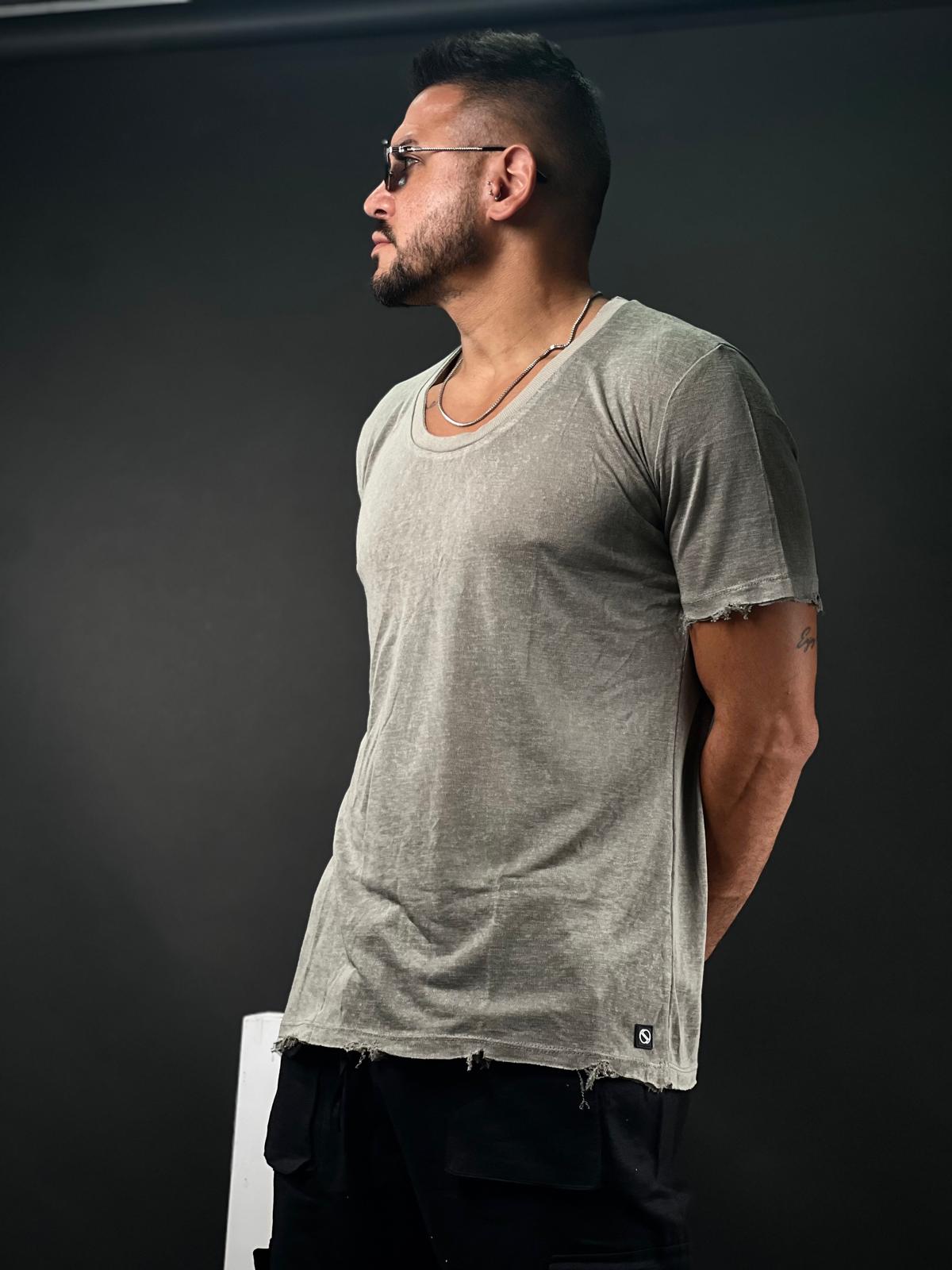 Linen shirt for men with an open neck  in an innovative design-Mielo Collection