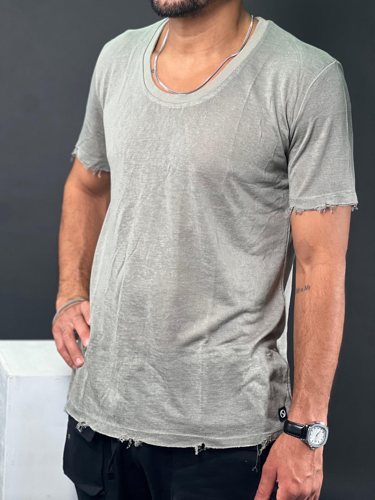 Linen shirt for men with an open neck  in an innovative design-Mielo Collection