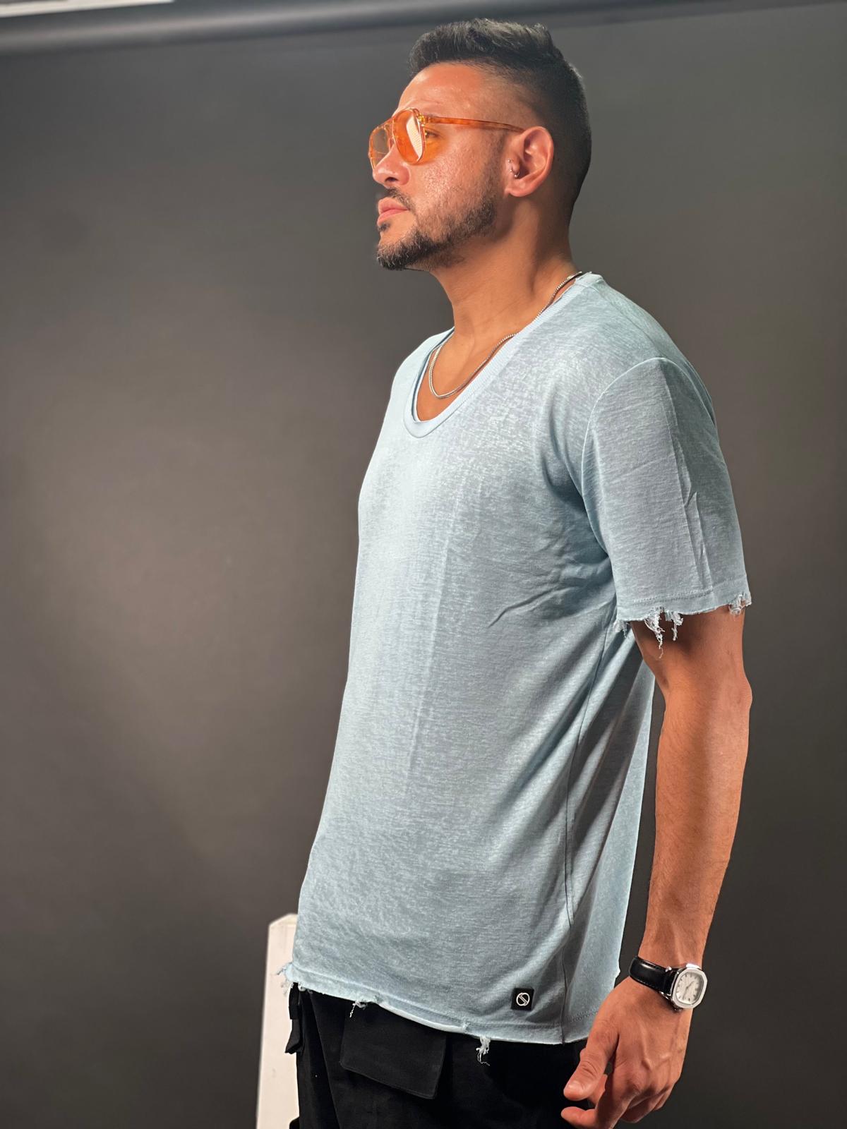 Linen shirt for men with an open neck  in an innovative design-Mielo Collection