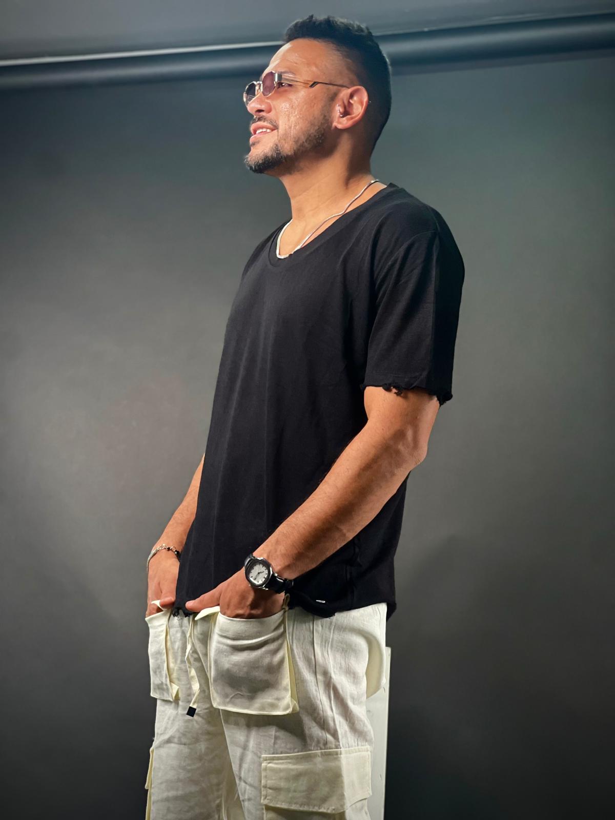 Linen shirt for men with an open neck  in an innovative design-Mielo Collection